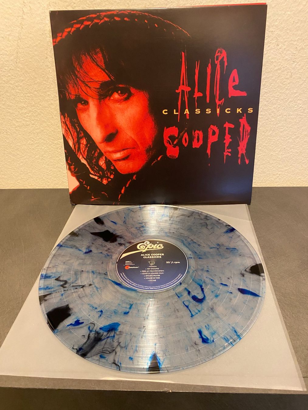 Dischi in vinile: Alice Cooper - Classicks 2019 – Usato da Basel venduto da VinylLover68