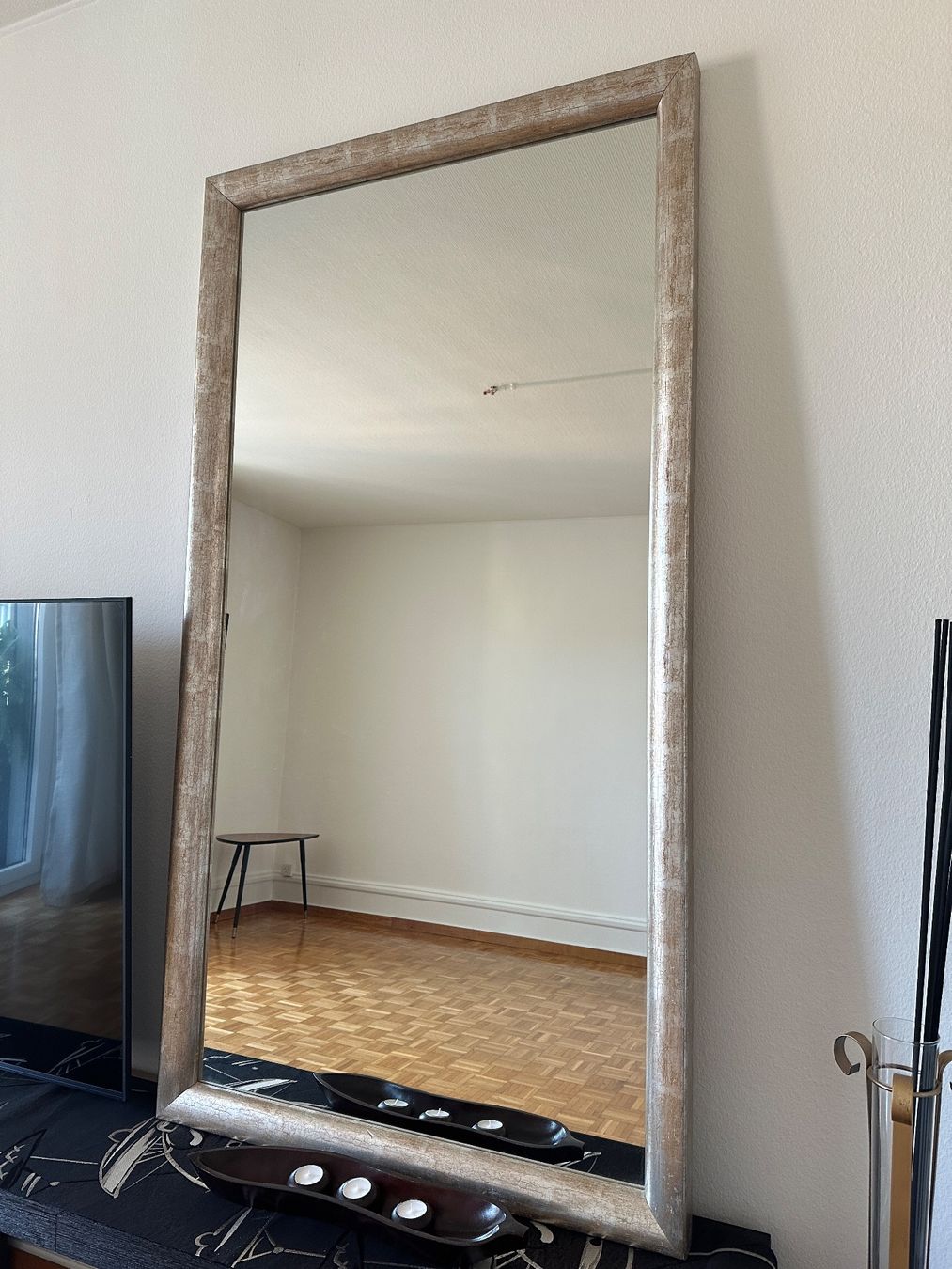 Pfister Specchi: Large Silver Modern Mirror Abstract – Usato da Zürich venduto da Souljunic