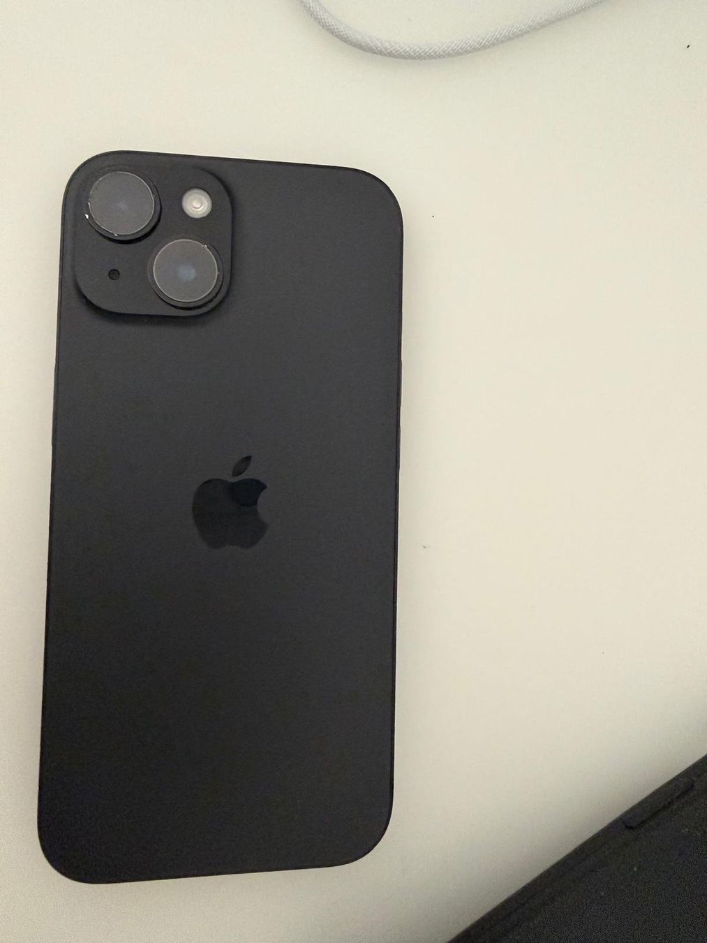 Apple Handys / Smartphones: iPhone15, Black 256GB – Gebraucht aus Ennetbaden von Bellina
