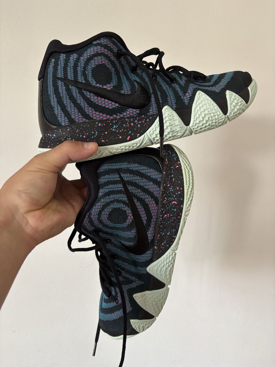 Nike Scarpe da uomo: Nike Kyrie 4 retro 80 – Usato da Genève venduto da Nathanwatchch 6