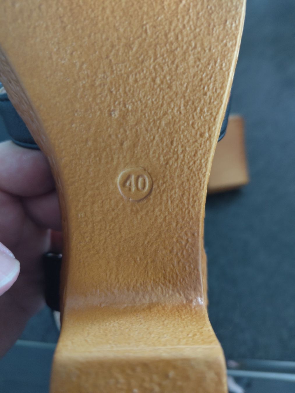 Scarpe da donna: Schuhe mit Absatz, Grösse 40 – Nuovo (secondo la descrizione) da Lyss venduto da nousser_tobi 2