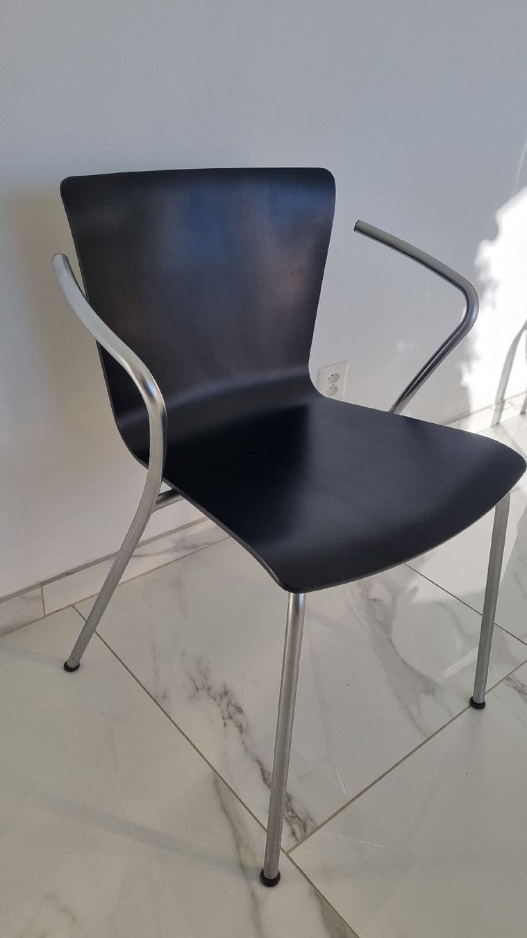 Sedie: Sedia design Vico Magistretti – Usato da Ligornetto venduto da nic_rp2g 3