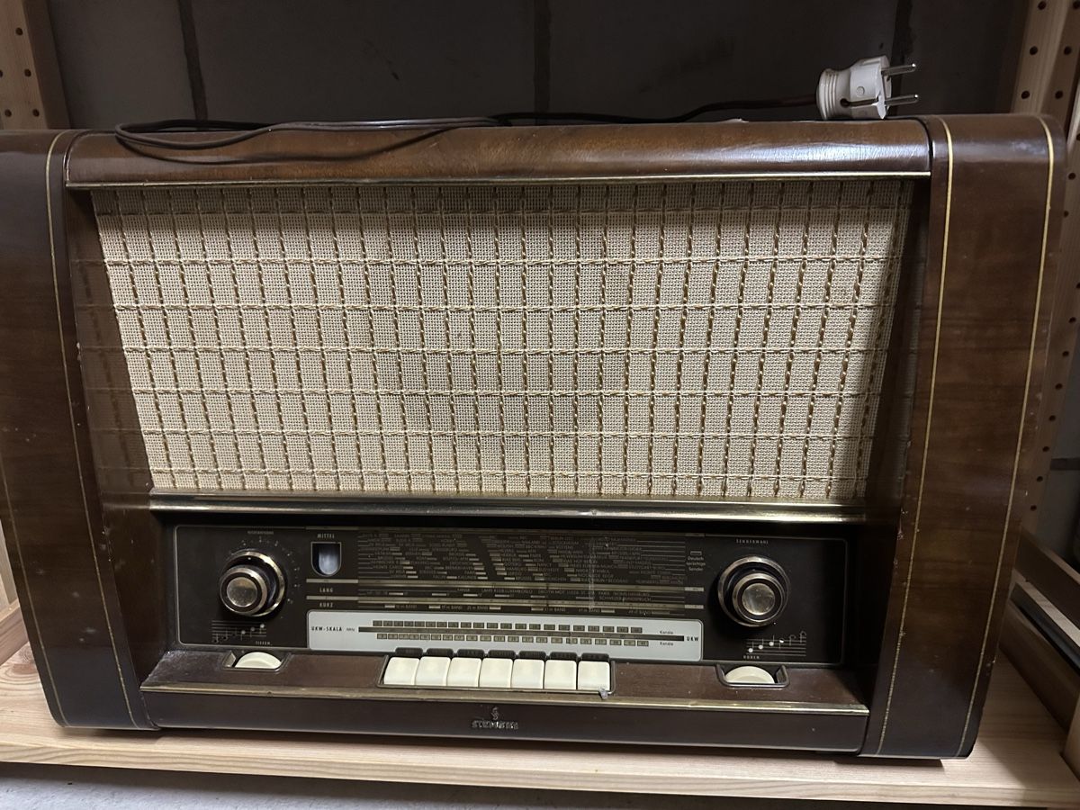 Radio: Siemens Röhrenradio Vintage  – Usato da Zürich venduto da isa_5zg6
