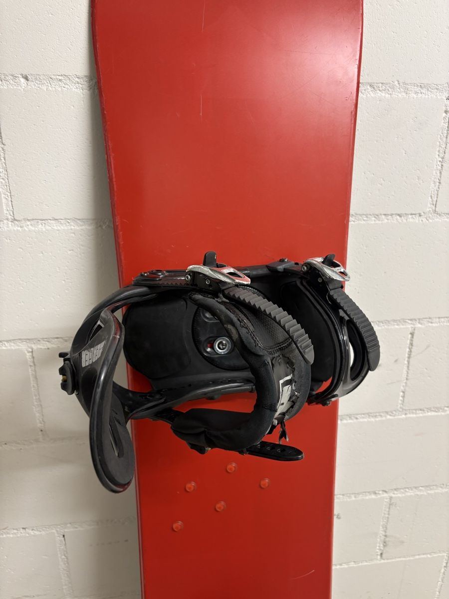 Snowboard Nitro Boards: Snowboard mit Bindung rot schwarz gebraucht – Gebraucht aus Brüttisellen von Tania950S 7