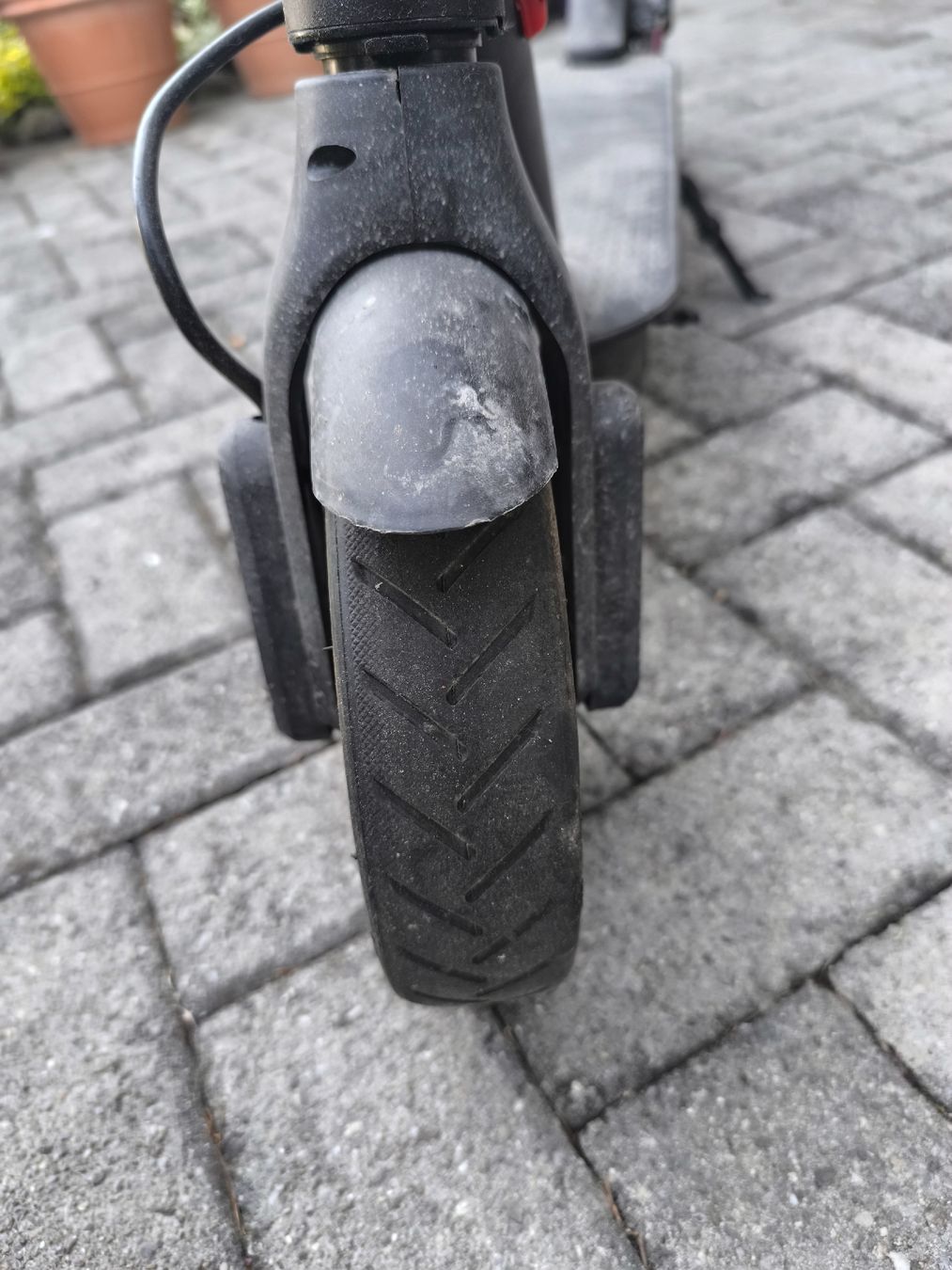 Kickboard: E-scouter Trottinett – Défectueux à Buchs SG par Cor-Pie 2
