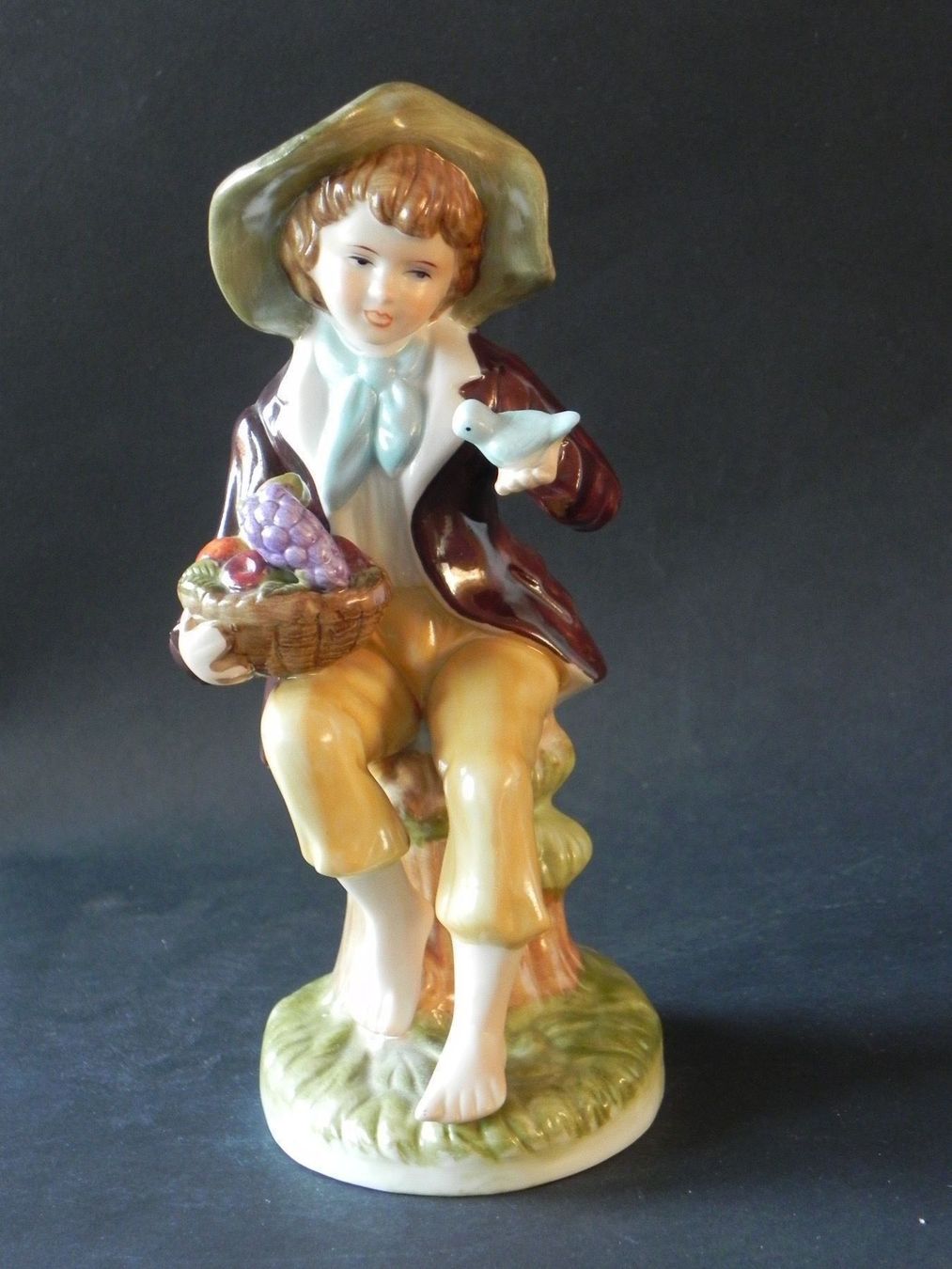 Statuette: Schöne Figur Bub mit Vogel - Italien – Nuovo (secondo la descrizione) da Zürich venduto da LodgE-21