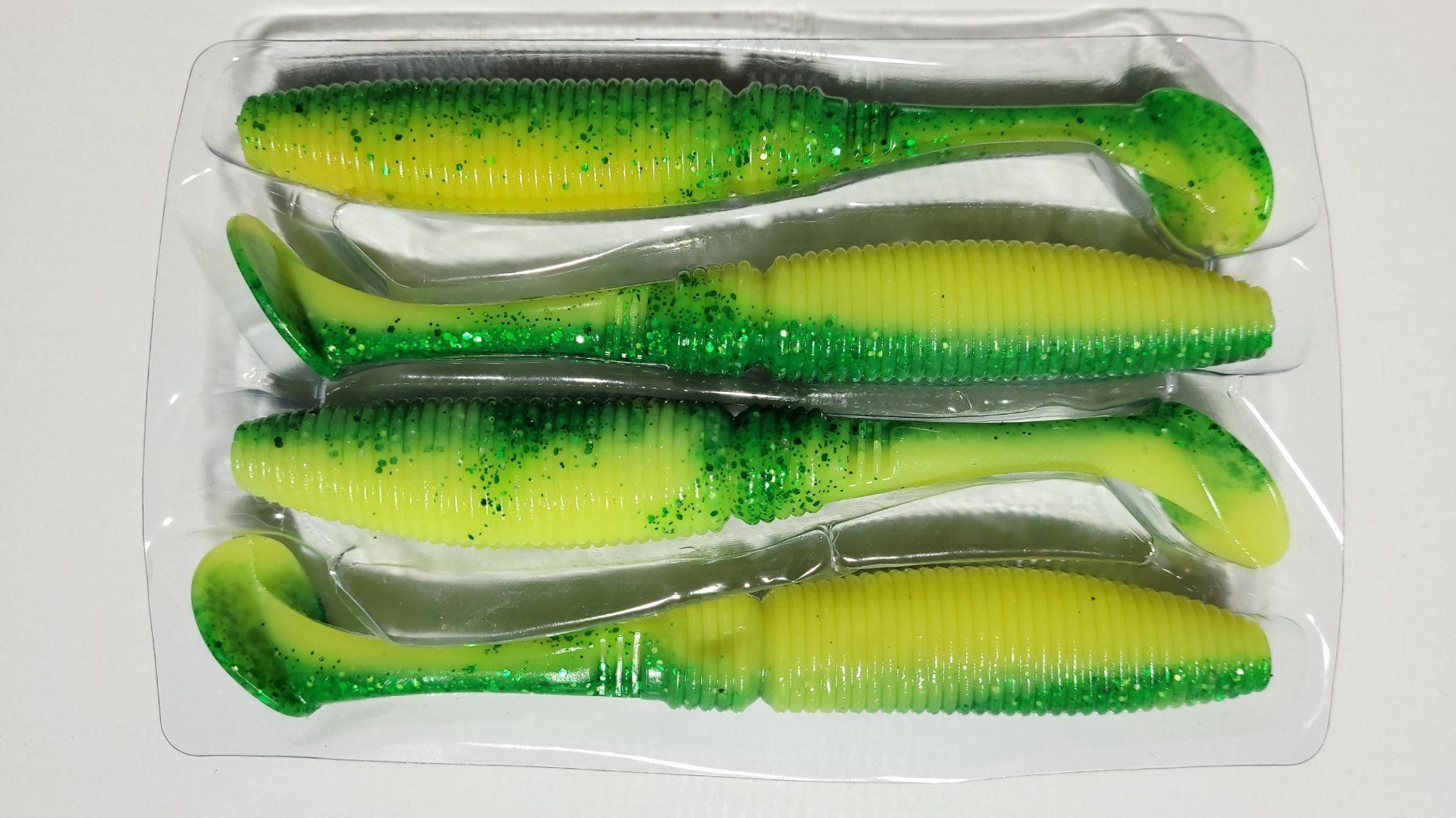 Köder: Gummifisch - Toxic River 15cm UV aktiv – Neu und originalverpackt aus Oberentfelden von TyphoonTackle 1