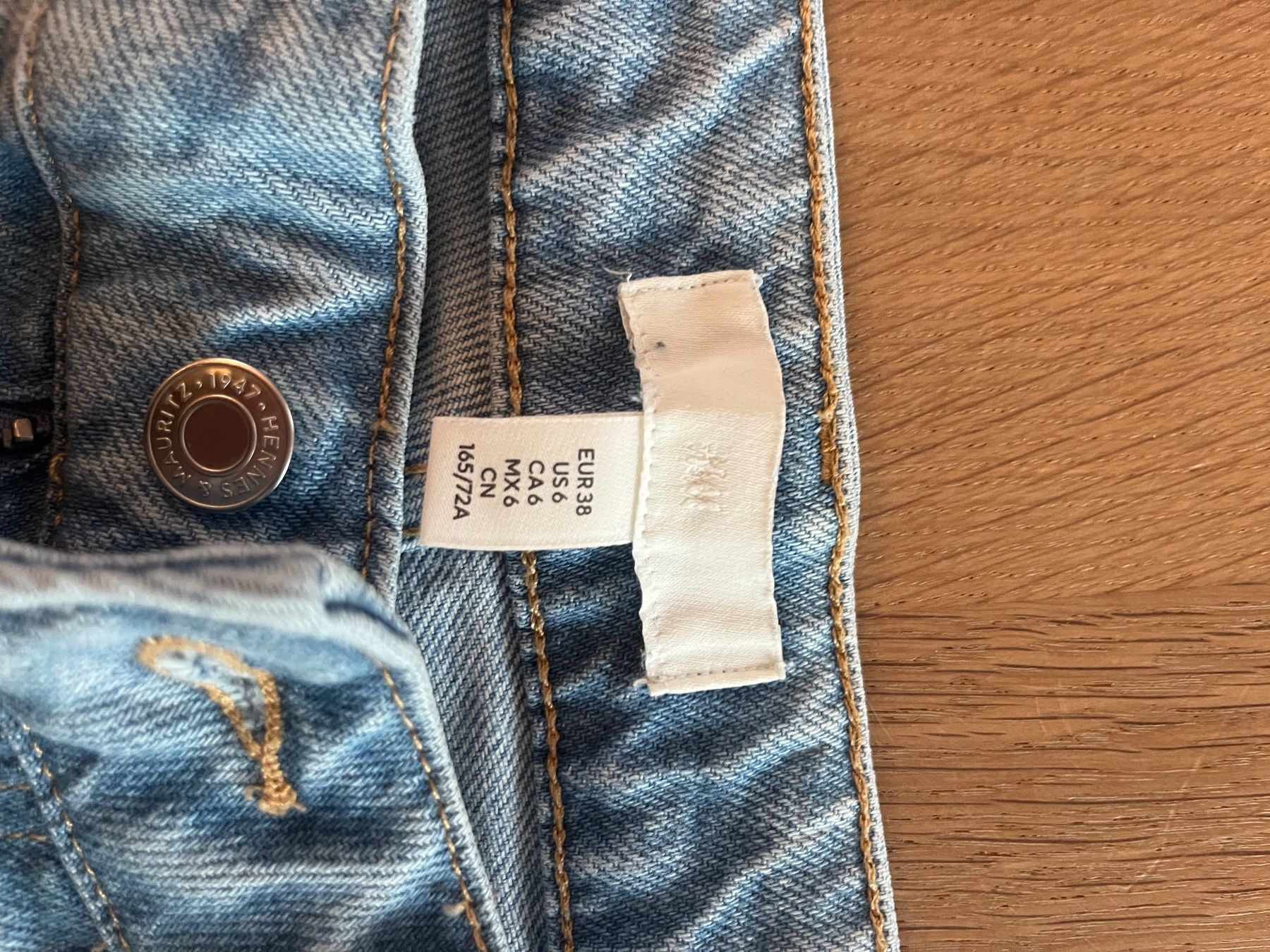 H&M Jeans: Jeans - hellblau - Grösse 38 – Gebraucht aus Laupen BE von lee_ym6v 3