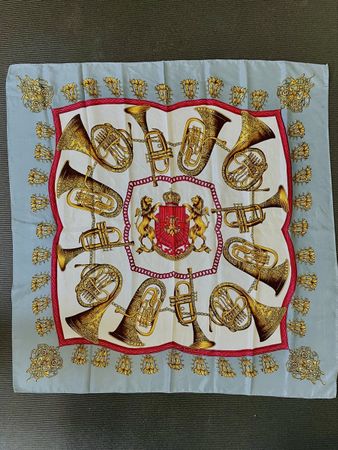 Foulard en soie vintage, instruments de musique 🎺