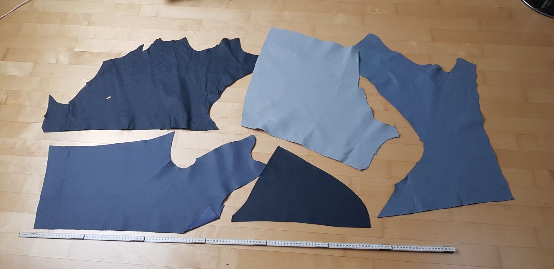 Stoffe: Leder Set Blau Nappaleder 5 Stücke – Neu und originalverpackt aus Menziken von Zyropa