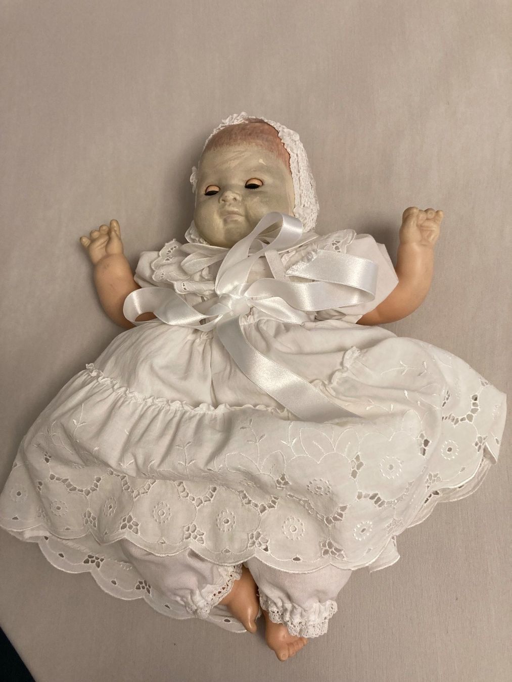Puppen: Nostalgische antike Puppe mit Stoffkörper und Kleid, alt – Gebraucht aus Berneck von Ordnung2021