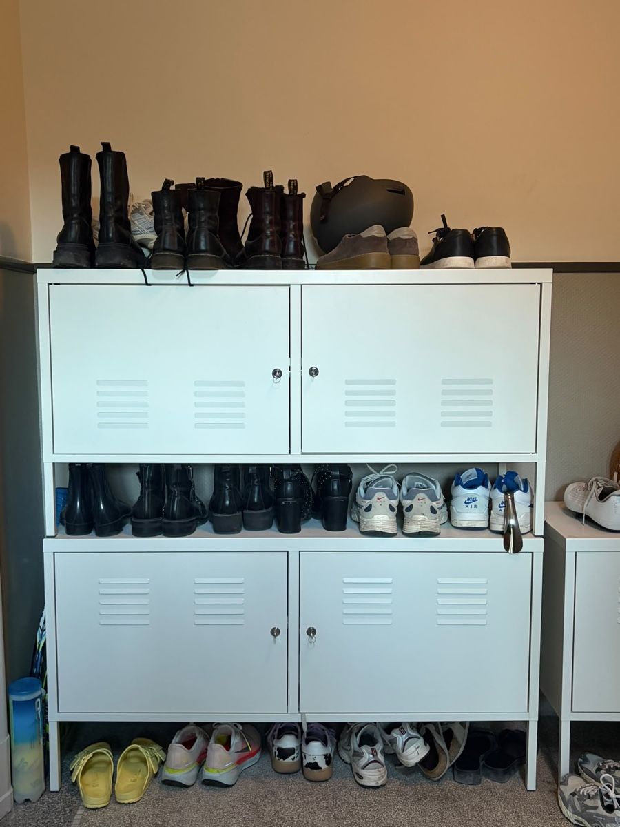 Armadi: 2x Schuhschrank – Usato da Zürich venduto da parrrra