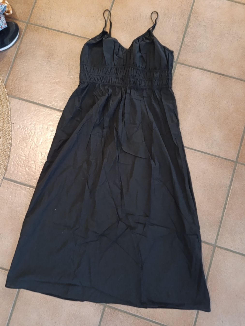 Vestiti: Sommerkleid H&M, Grösse M, neu – Nuovo (secondo la descrizione) da Silvaplana venduto da Suomi3101