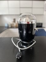 Presse-agrumes SMEG noir
