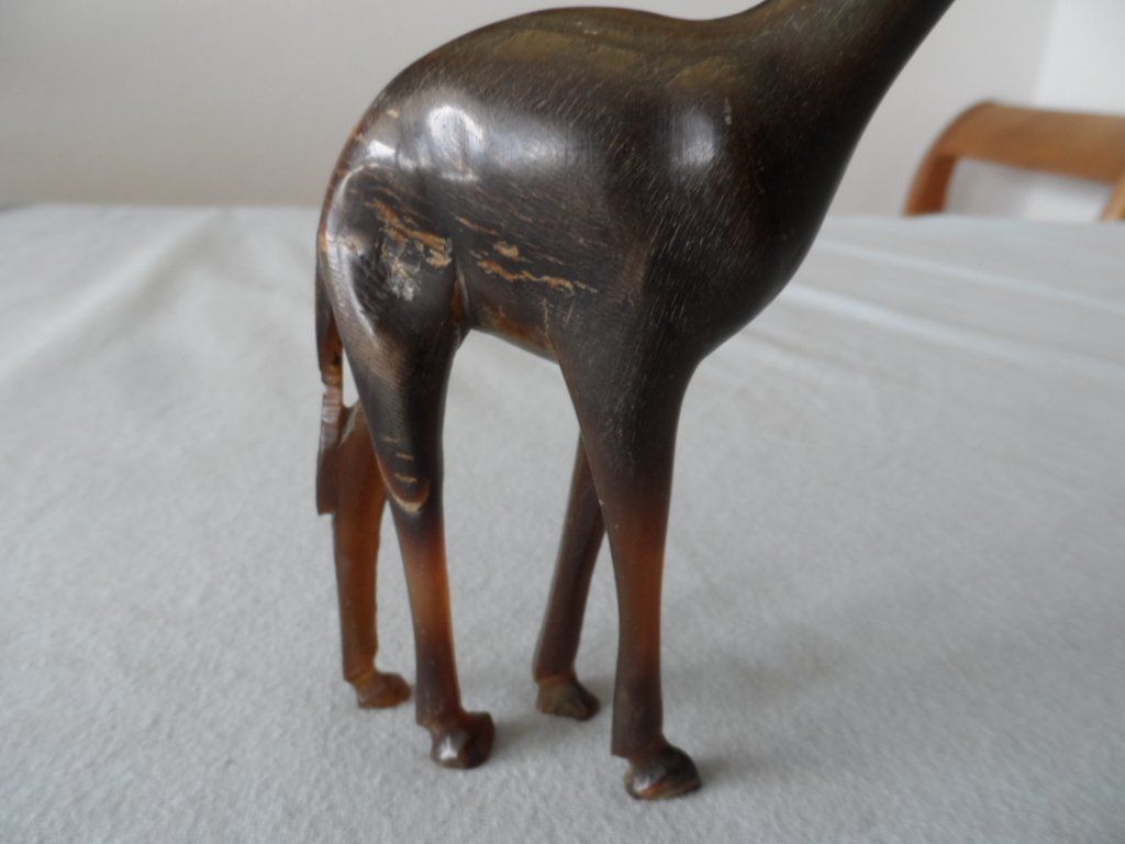 Figuren: Antike Giraffenfigur aus Horn, handgeschnitzt! – Gebraucht aus Zürich von Putsch92 2