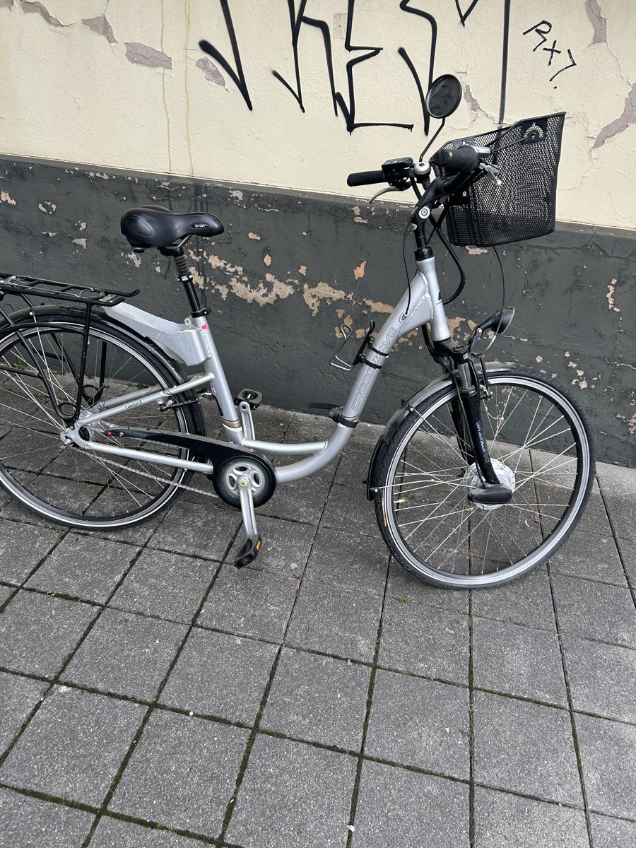 Mini Bike: Elektroniker Velo – Usato da Basel venduto da Krisztina.na