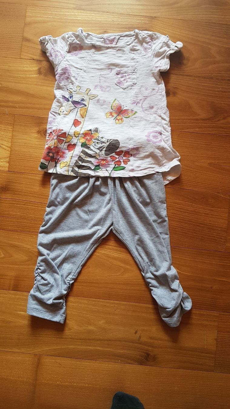 Lotti & Set di vestiti: Kleiderpacket Gr. 104 Mädchen 5teilig – Usato da St. Pantaleon venduto da whity75 1