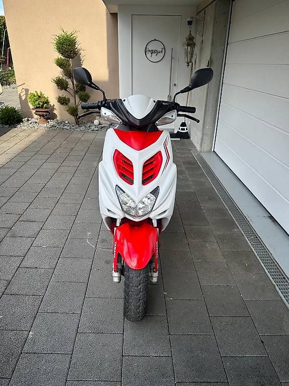 Scooter: Yamaha NS50 Aerox – Usato da Gunzwil venduto da mueller-geisseler 1