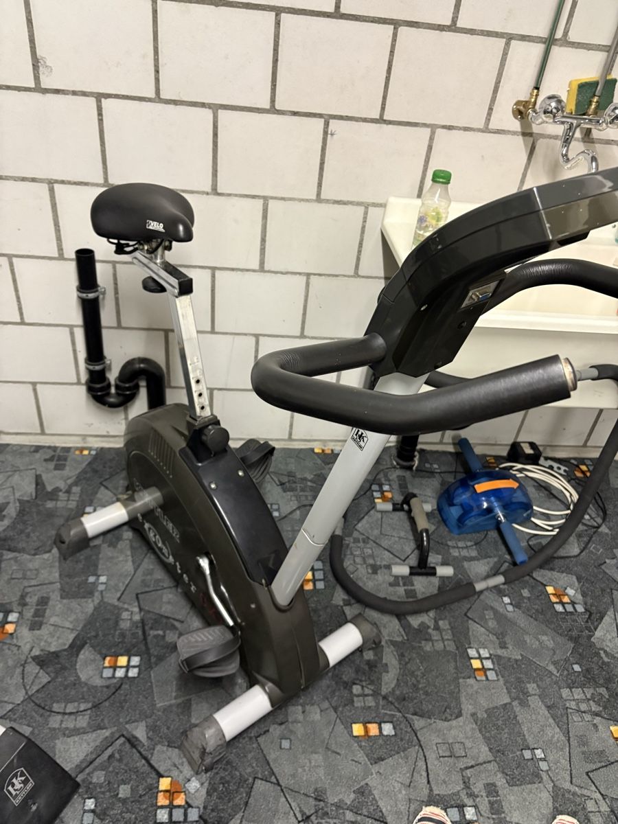 Kettler Vélos d'appartement: Kettler Ergometer CX1 Heimtrainer gebraucht – Défectueux à Belp par Hugoboss8 3