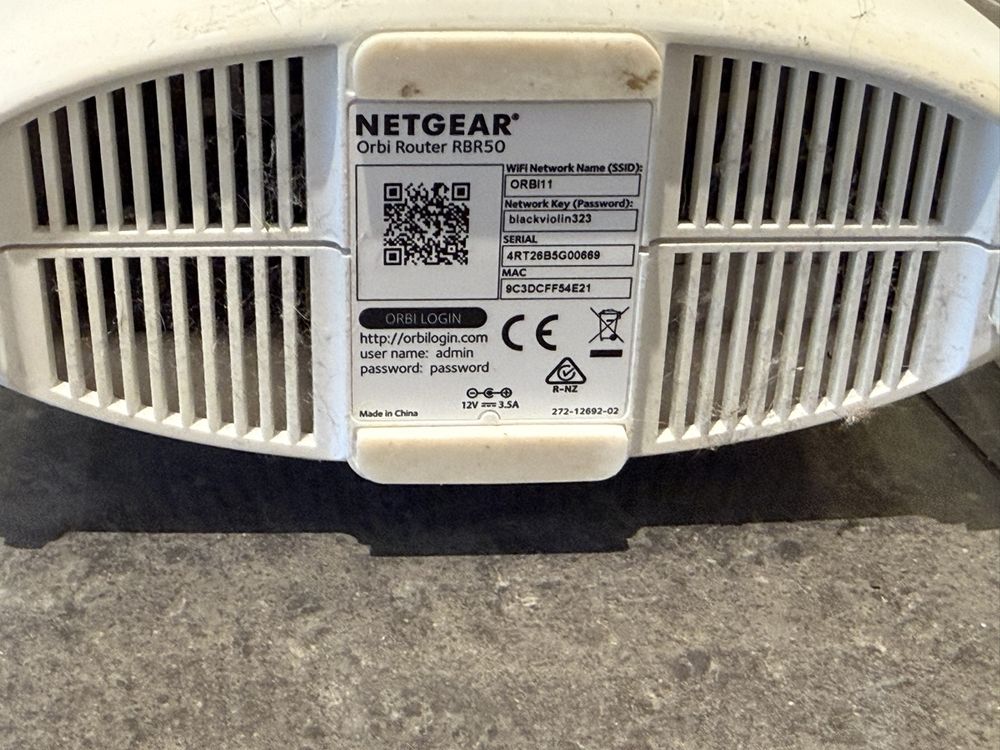 Netgear Orbi RBR50 Router and RBS50 Satellite System Set (Gebraucht) in ...