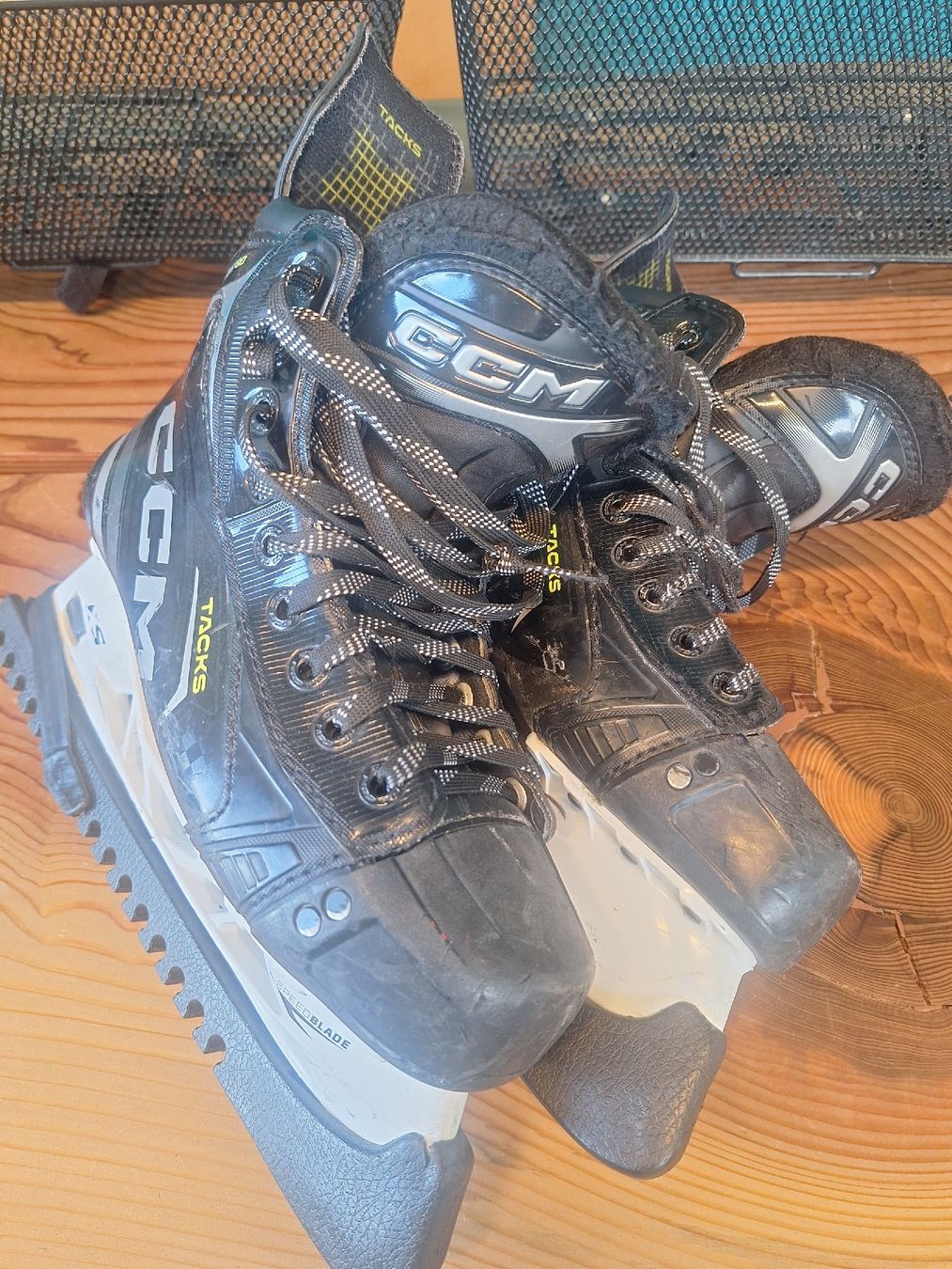 Ccm Pattini da ghiaccio: Schlittschuhe ccm – Usato da Baar venduto da roe_v2xx