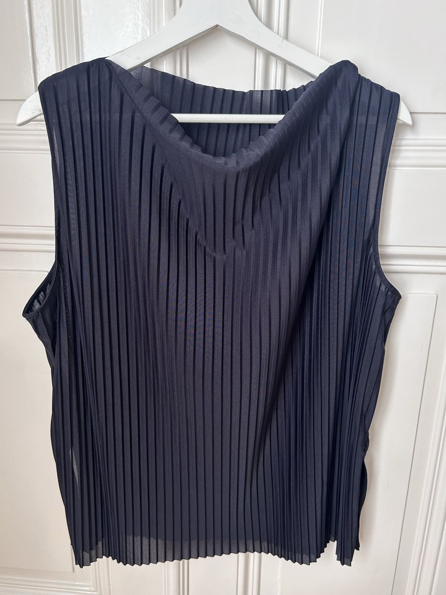 Cos Tops: Top Cos noir M – Gebraucht aus Genève von Sarahchge 1