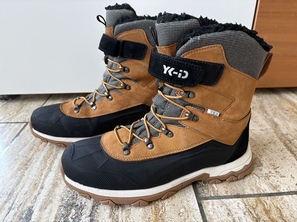 Chaussures garçon: YK-iD Winterschuhe Grösse 40 – D'occasion à Nürensdorf par Yellowstone09