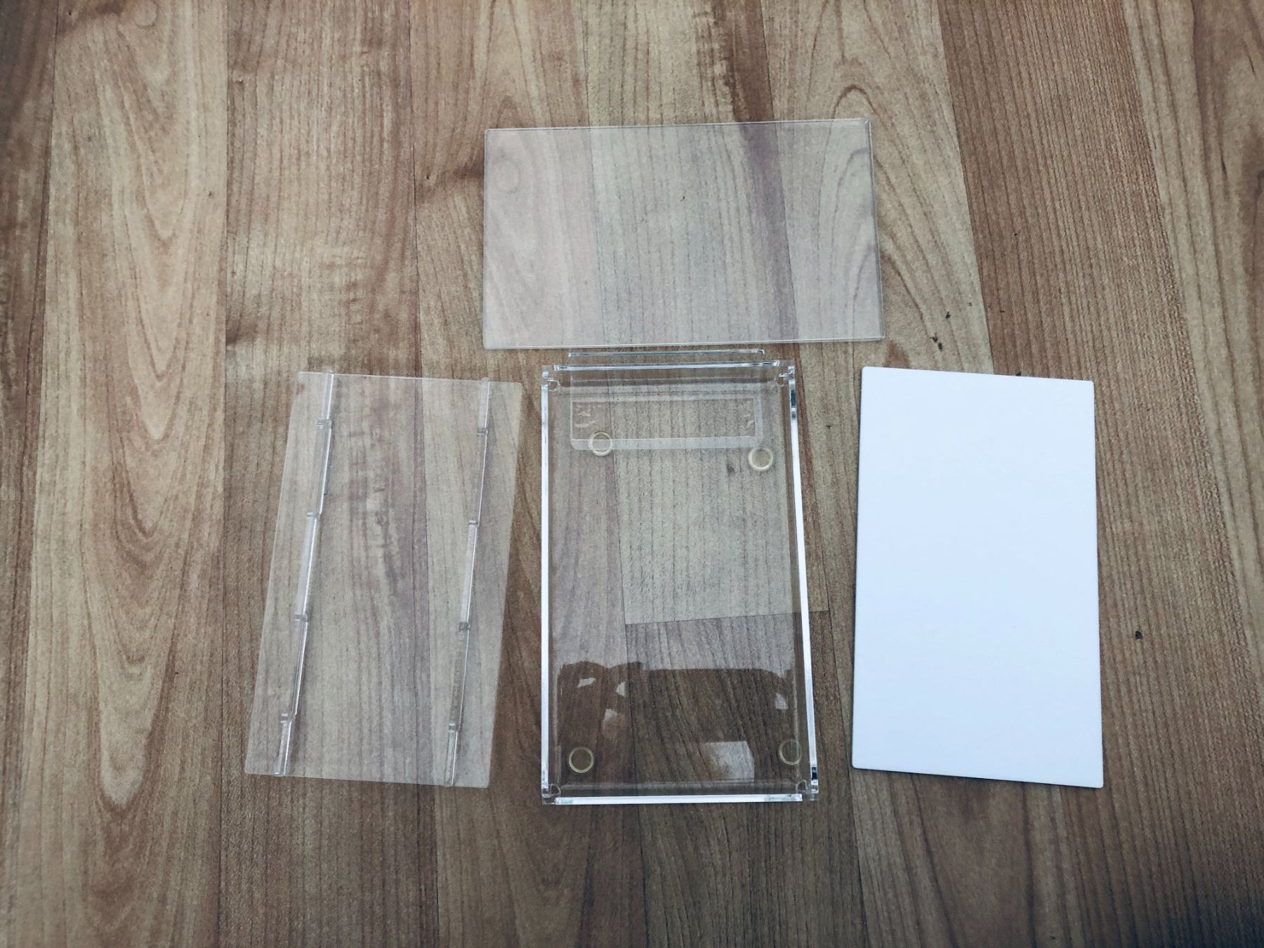 Alle Dekorationen: Acrylglas Display, Top Zustand! – Gebraucht aus Arlesheim von OmnIa55 1