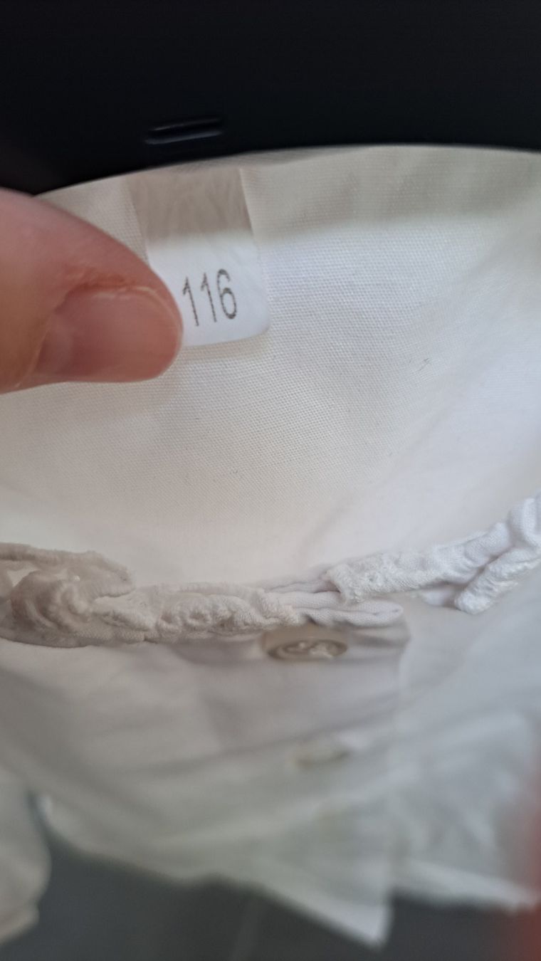 Camicette, T-shirt & Top: Weisse Bluse / Mädchen, Grösse 116 – Usato da Niedergampel venduto da Picas2ndHand 2