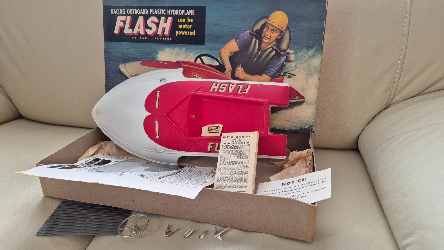 Kit di modellismo & Modellini statici: Lindberg line Flash Racing Plastic Hydroplane Vintage – Usato da Jona venduto da petzi2 2