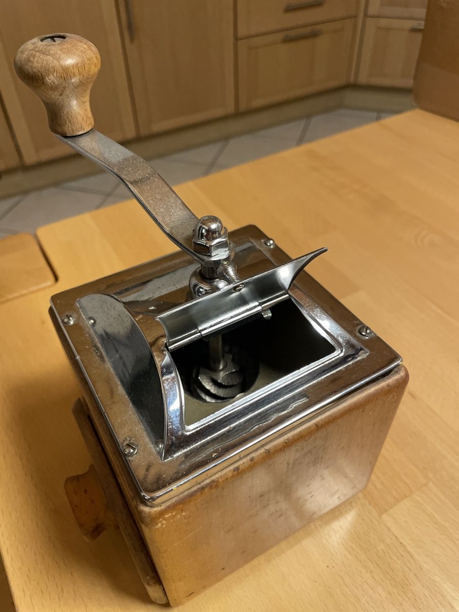 Elettrodomestici da cucina: DeVe Kaffeemühle – Usato da Römerswil LU venduto da Ivo771 1