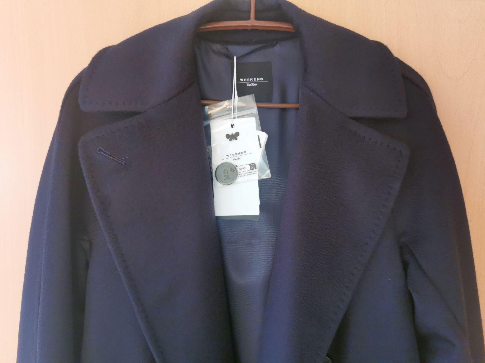 Max Mara Cappotti: WEEKEND Max Mara Wollmantel RESINA – Nuovo (secondo la descrizione) da Schaffhausen venduto da Ginsalabim 3