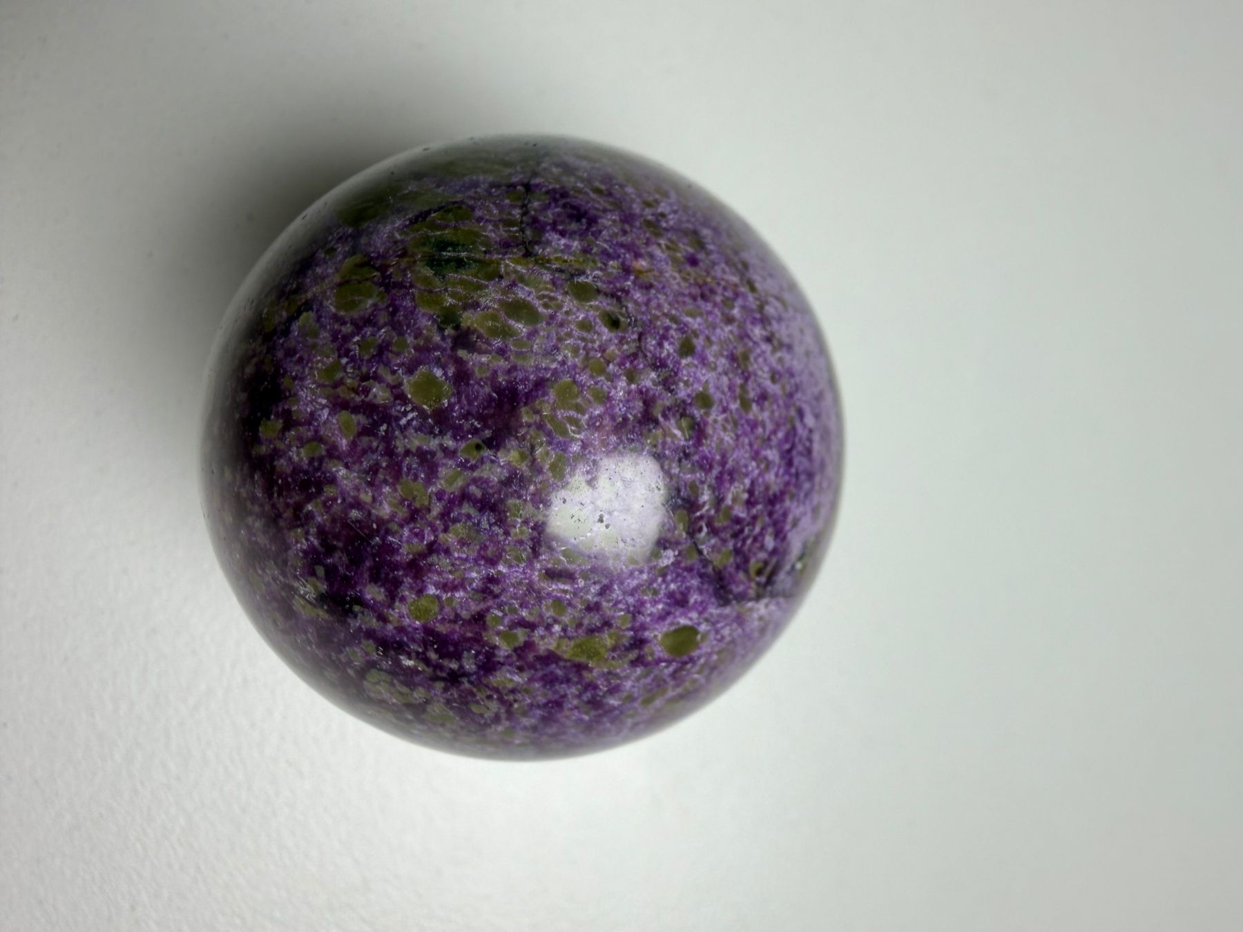 Minerali & Pietre curative: Kugel Stichtit mit Serpentin Atalantisit 40mm 78g Edelstein – Usato da Zürich venduto da shindig 1
