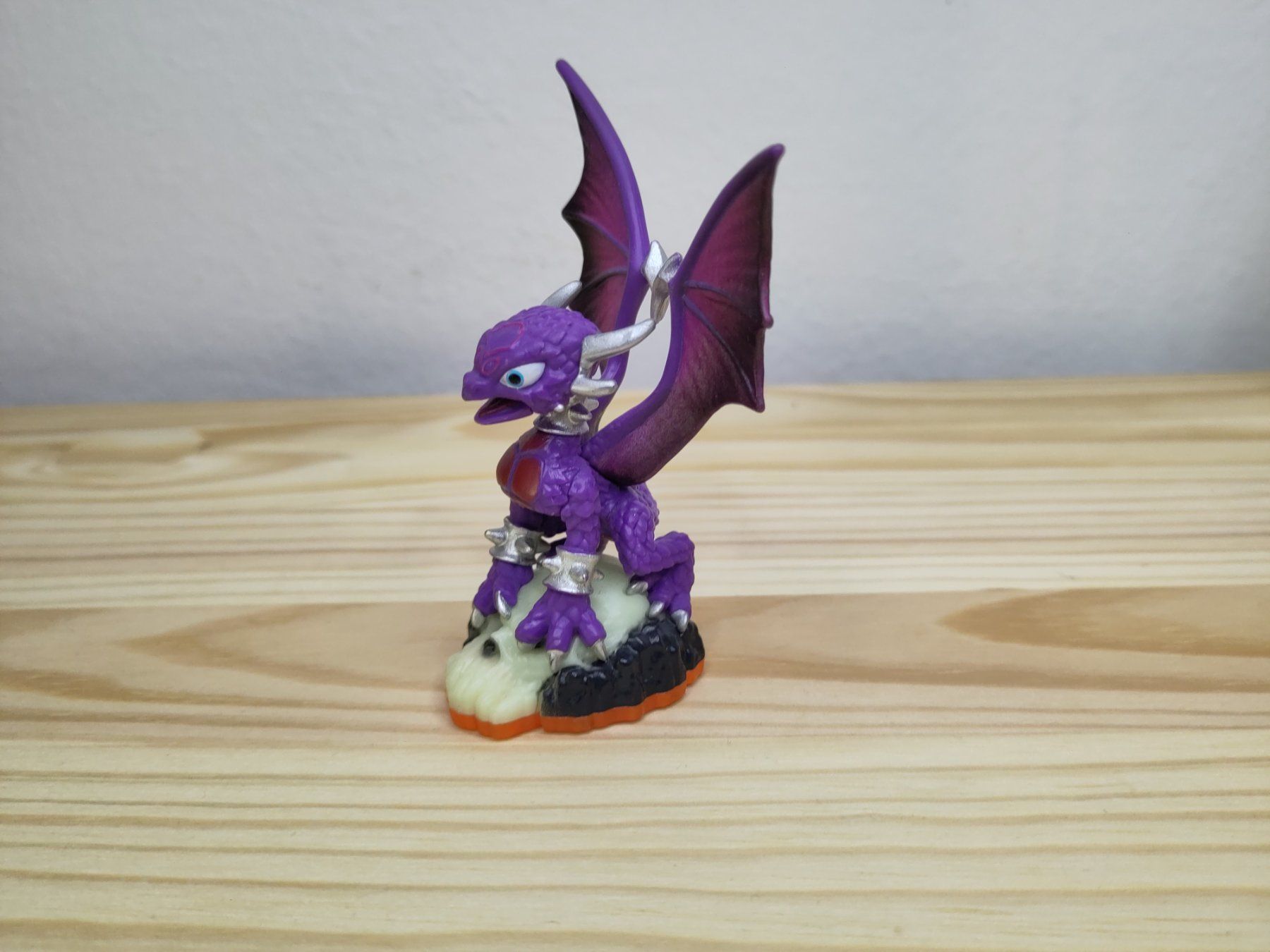 Statuette: Skylanders Figur - Spyro's Adventure : Cynder – Usato da Zug venduto da RepTCG 1