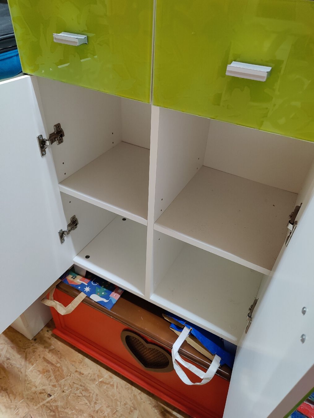 Cassettiere: Badezimmer Möbel mit Schubladen – Usato da Menznau venduto da jul_l5bd 2