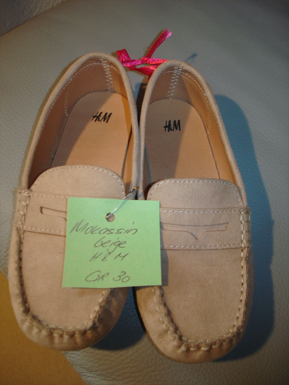 H&M Herrenschuhe: Schuh / Mokkassin beige, Grösse 30, H & M – Gebraucht aus Boswil von LuziaB01 1