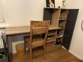 Schreibtisch mit Aufsatz und Regal – Schnäppchen!