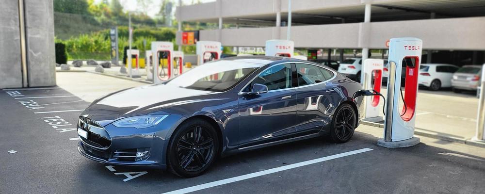 1 Woche Tesla Model S mieten