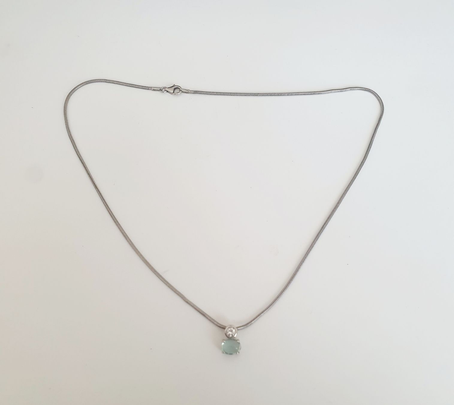 Ketten: Silberkette mit hellblauem Stein Anhänger,  925 silber – Gebraucht aus Kreuzlingen von Wunderkiste123 4