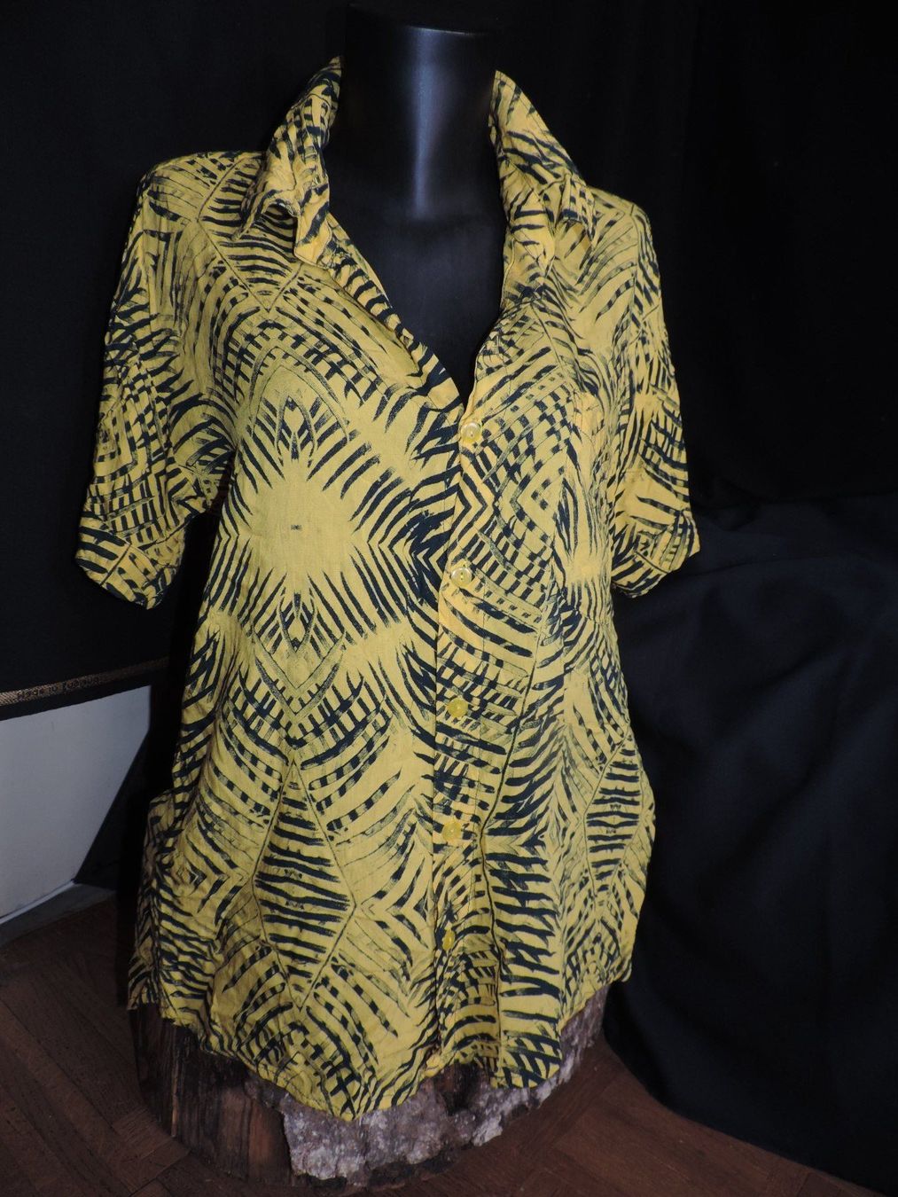 Blusen: blouse jaune tropicale Luna May – Gebraucht aus Genève von Axelle333 4