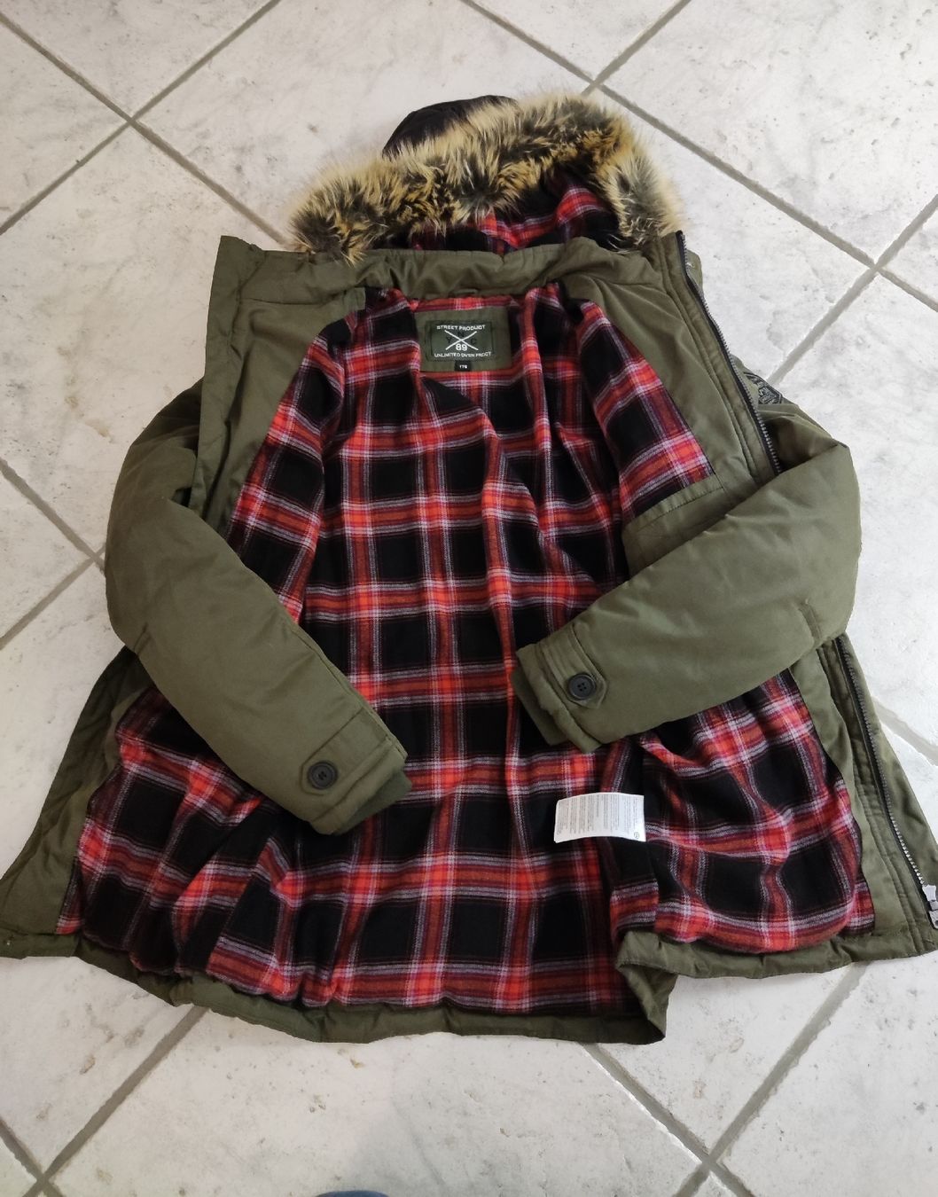 Jacken & Mäntel: Winterjacke Jungen Grösse 176 – Gebraucht aus Chur von Rodanisa 8