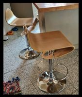 Geschwungene Barhocker - Neuwertig