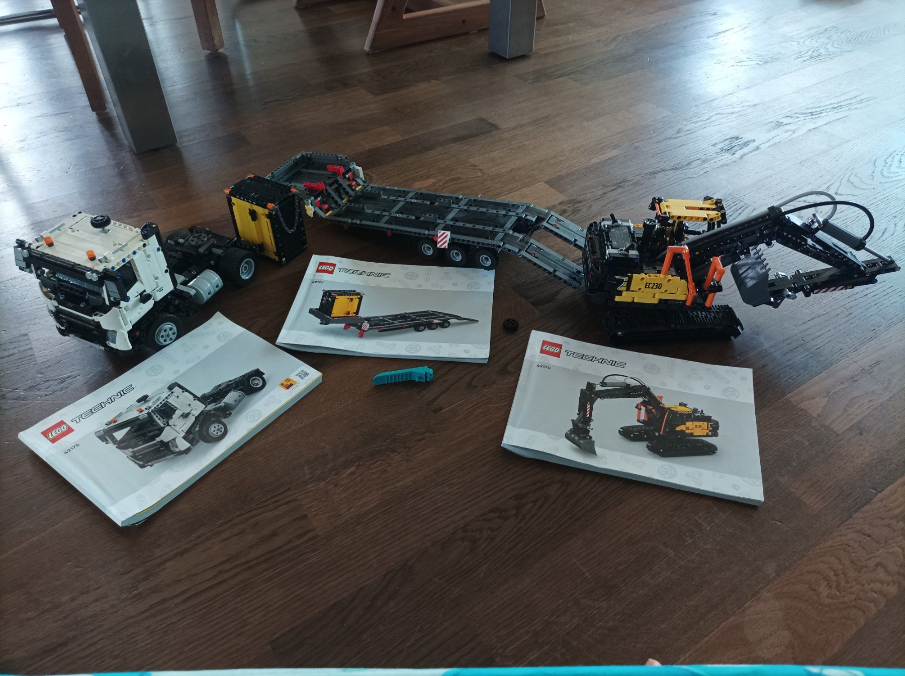 Lego Kit di costruzioni: Lego technic Raupenbagger 42175 – Usato da Dinhard venduto da Sli1