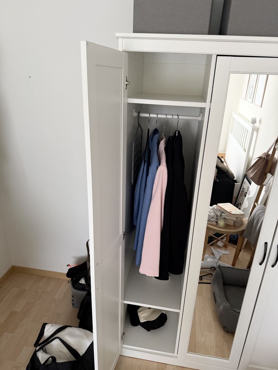 Ikea Armadi: Songesand Kleiderschrank – Usato da Thalwil venduto da Artii101 2