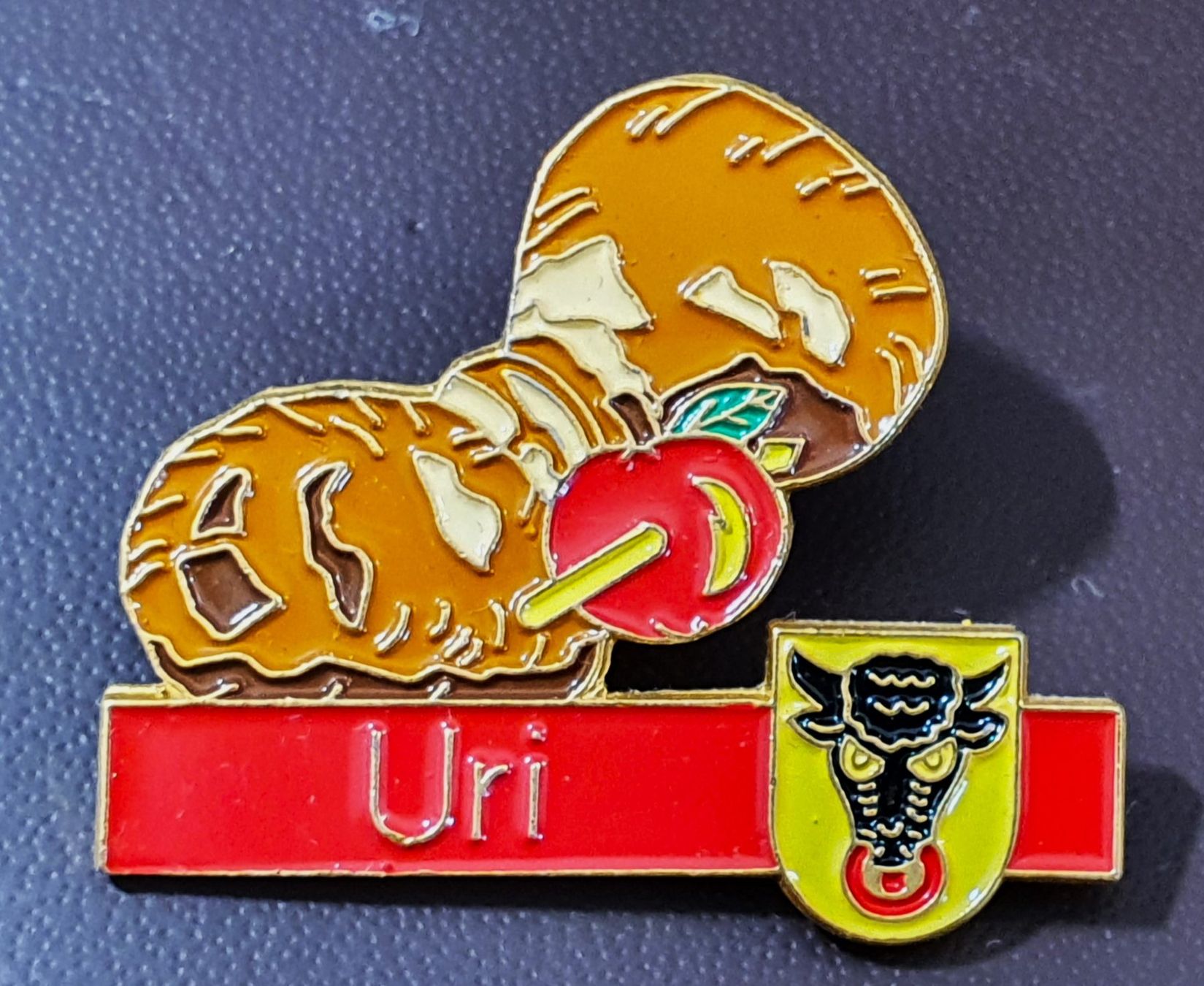 Placchette & Badge: R470 - Pin Brot Uri – Usato da Reinach BL venduto da Boston-Verkauf