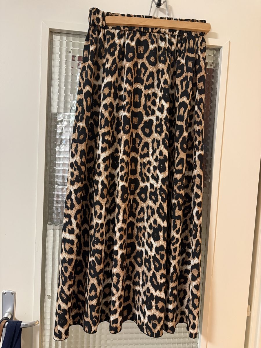 Gonne: Jupe / Rock Leopard - M – Usato da Belmont-Lausanne venduto da Michelle_Srdr_ 1