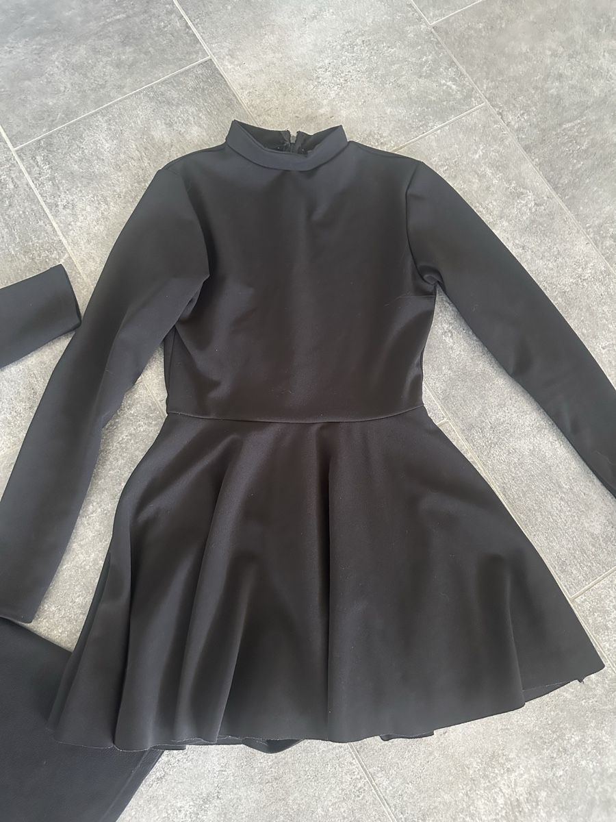 Lotti di vestiti: Set Röckli XS – Usato da Oberönz venduto da PeFeHo 2
