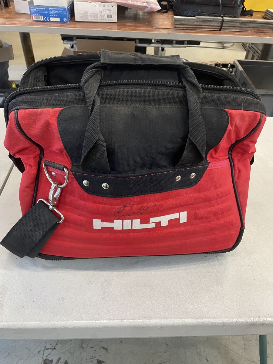 Hilti Tutti gli attrezzi: HILTI Werkzeugtasche – Usato da Flaach venduto da Binz