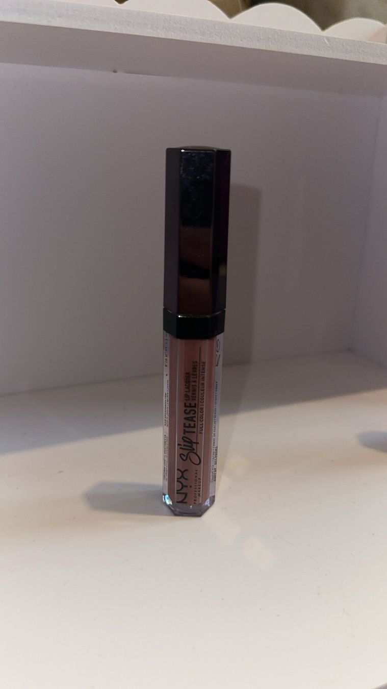 NYX Professional Makeup Make-up: NYX Slip Tease lip lacquer NR 24 – Nuovo e nell'imballaggio originale da Oftringen venduto da tola19