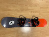 Snowboard mit Bindung